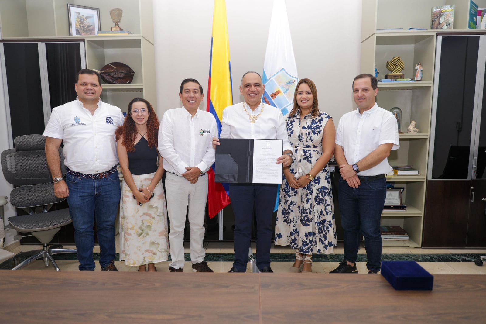 Santa Marta condecorada con la máxima distinción de Boyacá en sus 500 años